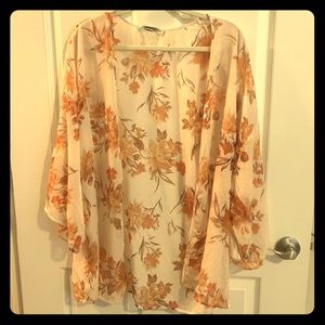 Very nice, airy, thin Shaw from Forever 21